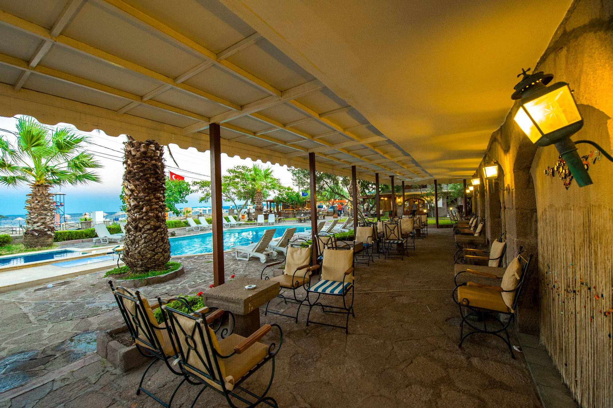 Assos Eden Beach Hotel מראה חיצוני תמונה
